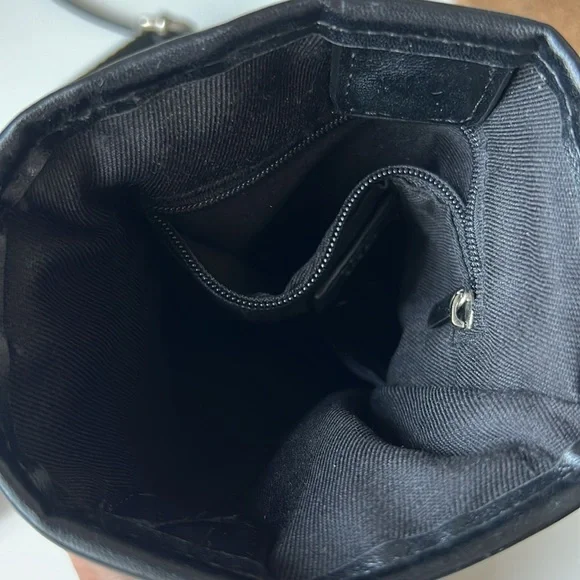 Urban Outfitters, Small Black Crossbody Bag - Picture 4 of 4